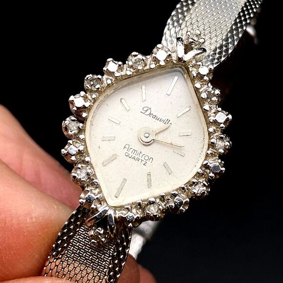 Vintage ARMITRON DEAUVILLE 20 Diamonds Quartz Ladies Watch Silver Tone Broken - Picture 5 of 14